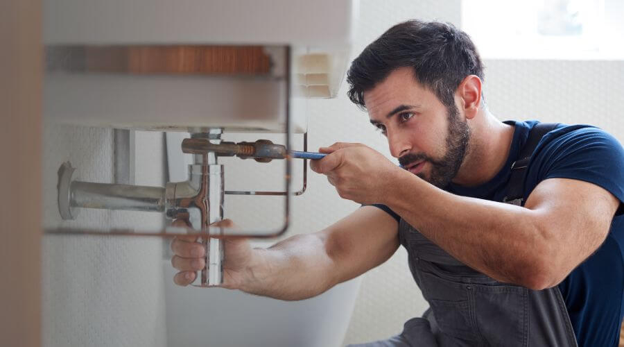 Local tankless water heater installation in Pleasant Plains, IL